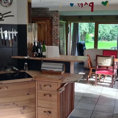 De La Coupure De L'escaut Holiday home